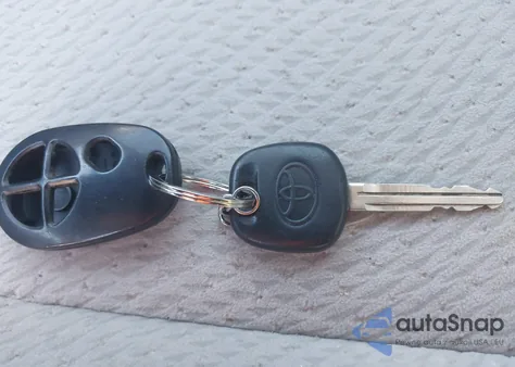 2011 Toyota Sienna Le V6 from USA, damaged, VIN 5TDKK3DC7BS171854